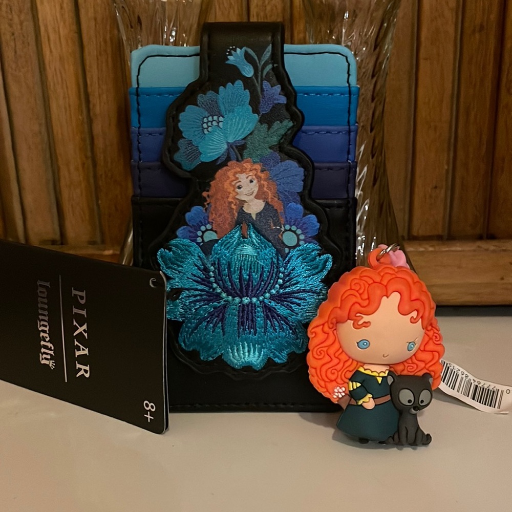 Loungefly Brave Cardholder and keychain set